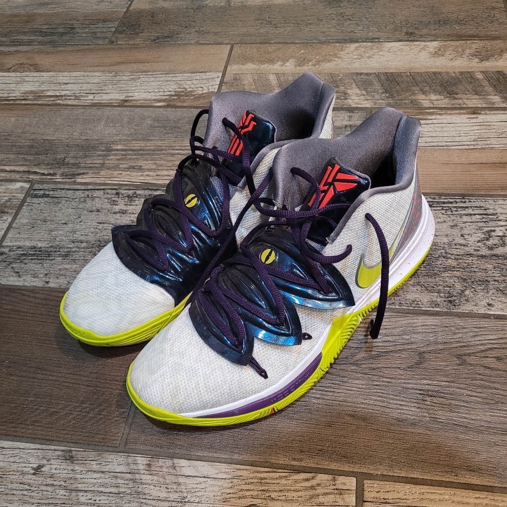 Nike - Kyrie 5 - Kobe - Mamba Mentality - EUC - Size 13 - Basketball - Chaos